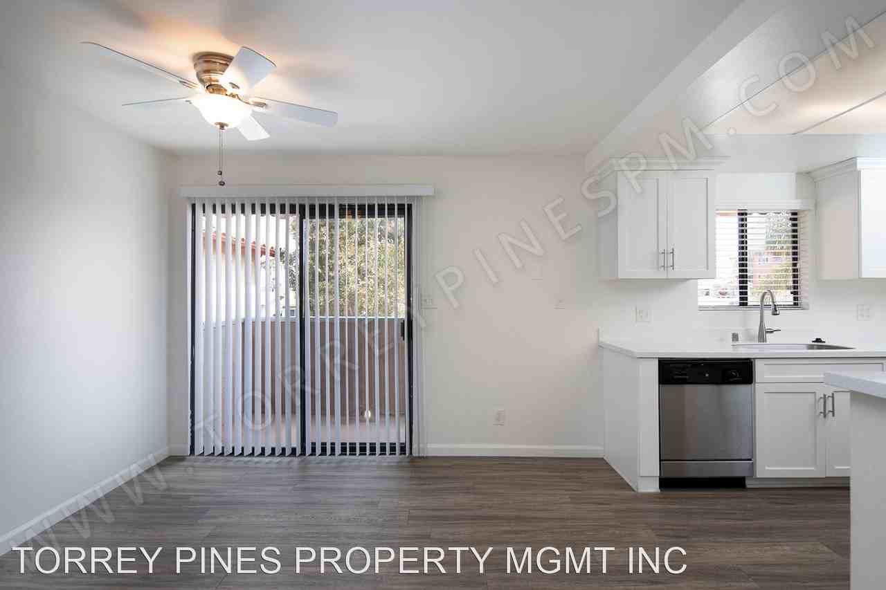 Stephanie Apartments - Photo 3 of 13