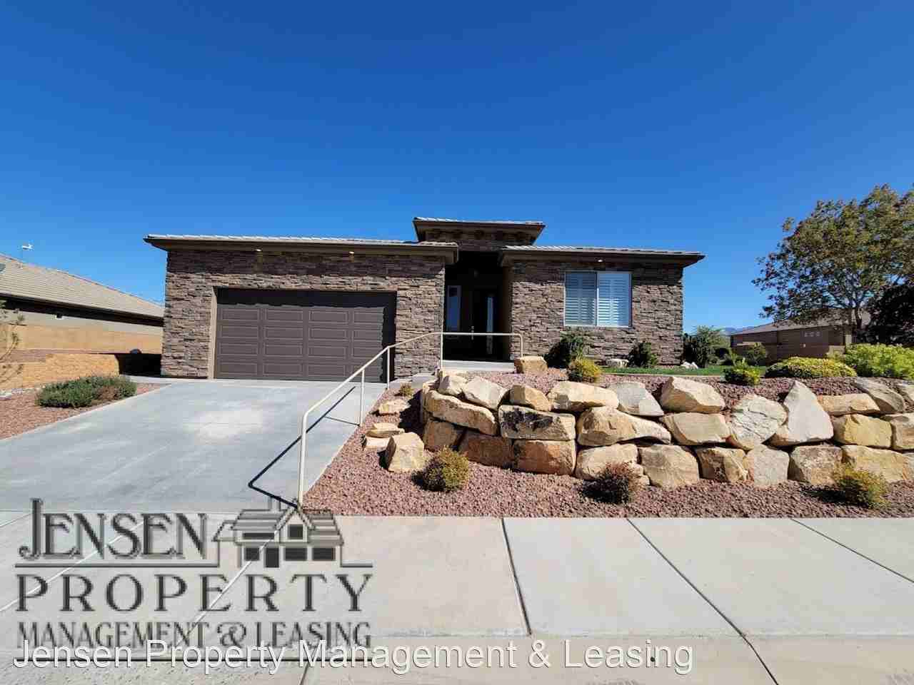 3932 Sweetwater Dr - Photo 3 of 36