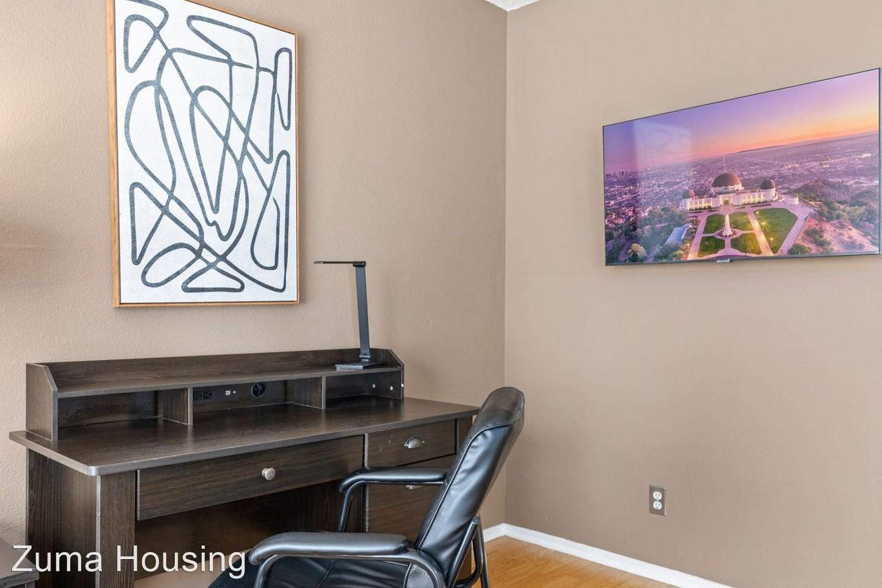 1823 Pelham 3 - Photo 3 of 14