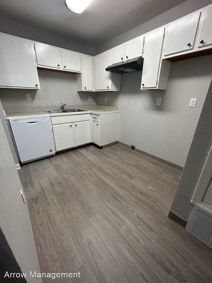 1116 South 2nd Street - Photo 2 of 7