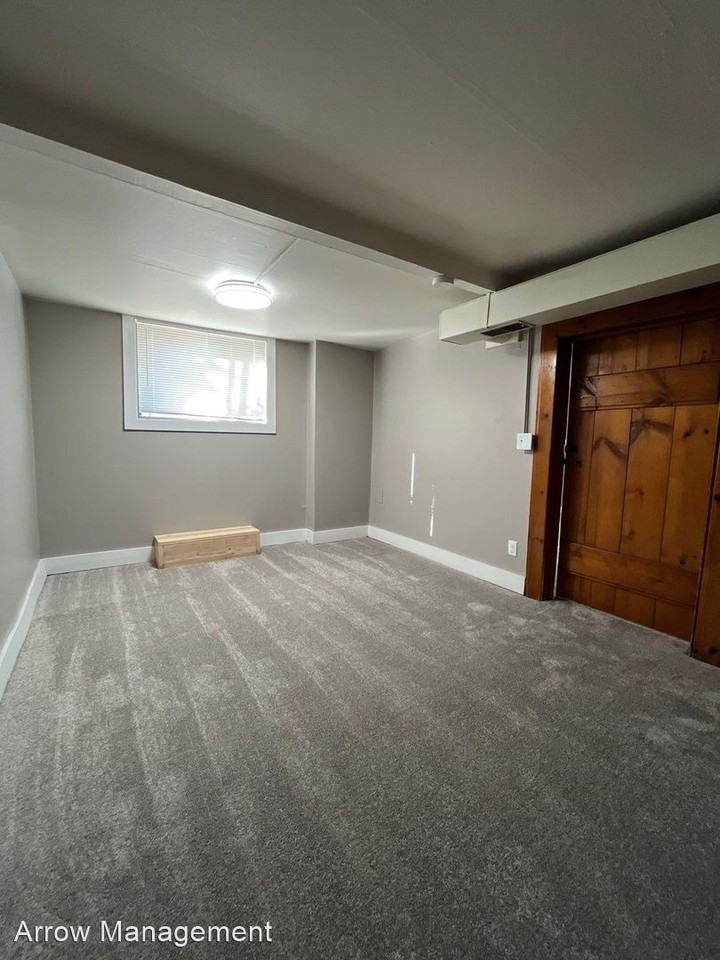 3502 W Street - Photo 3 of 6