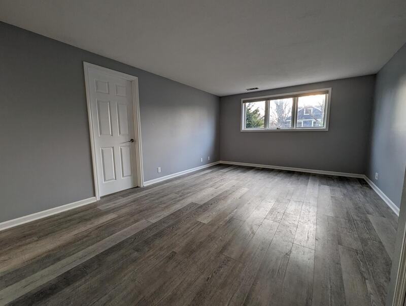 223 Carson St - Photo 3 of 16
