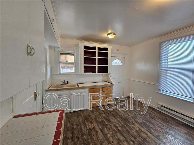 2301 W Dean Ave - Photo 5 of 16