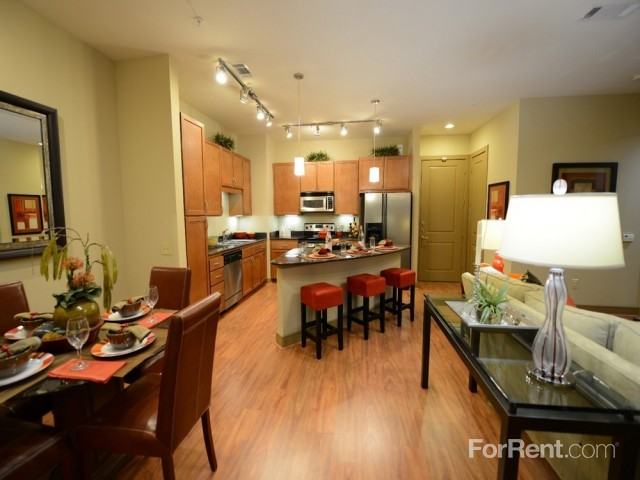 Gables Upper Kirby - Photo 2 of 21