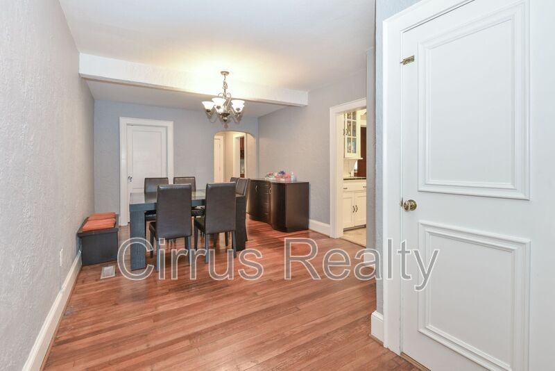 10 Parkside Pl - Photo 7 of 35