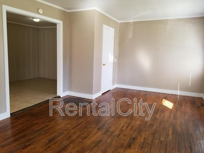 2613 E Mitchell St - Photo 2 of 15