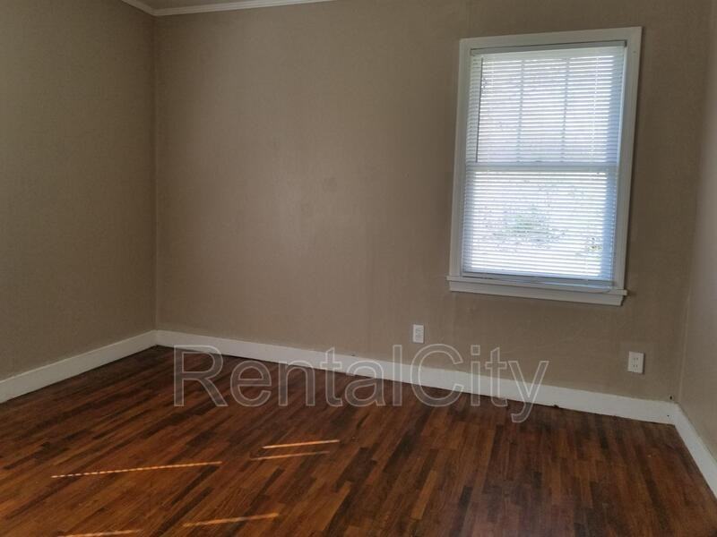 2613 E Mitchell St - Photo 3 of 15