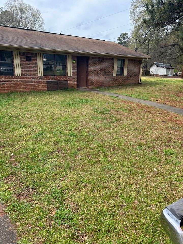 299 Wood Rd - Photo 3 of 6