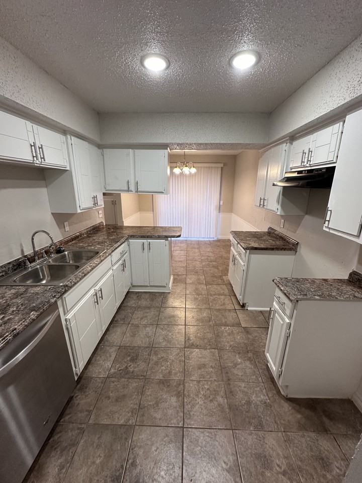 5316 Evanbrook Ter - Photo 3 of 10