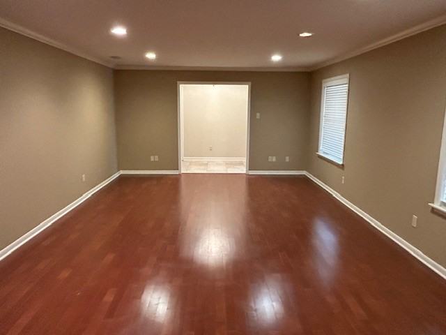 605 Bergstrom Pl - Photo 3 of 10