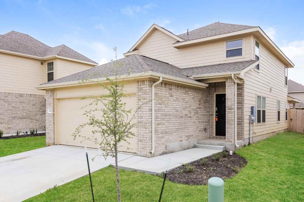 2342 Redlove Dr - Photo 2 of 14