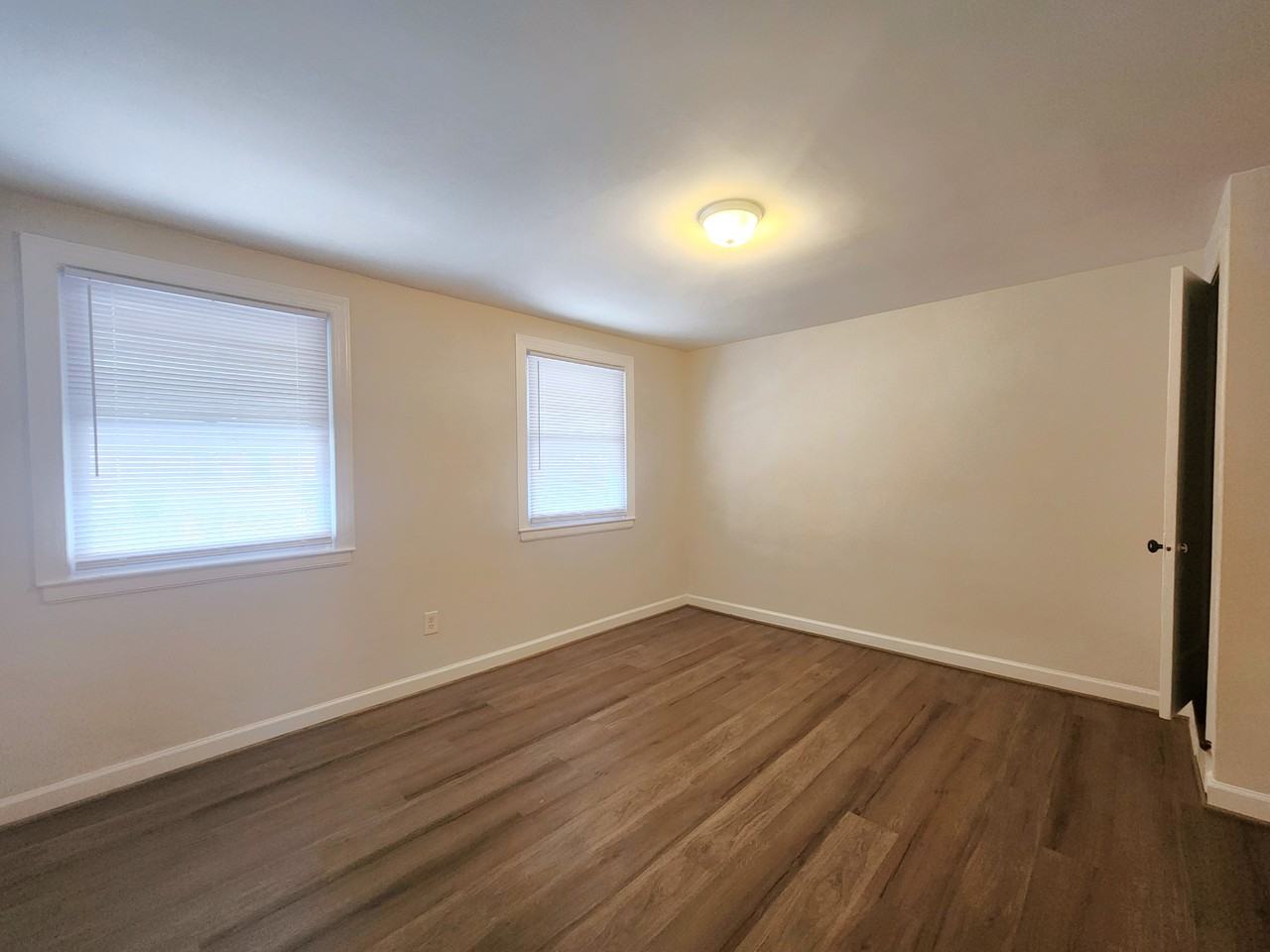 135 Carver Rd - Photo 6 of 14