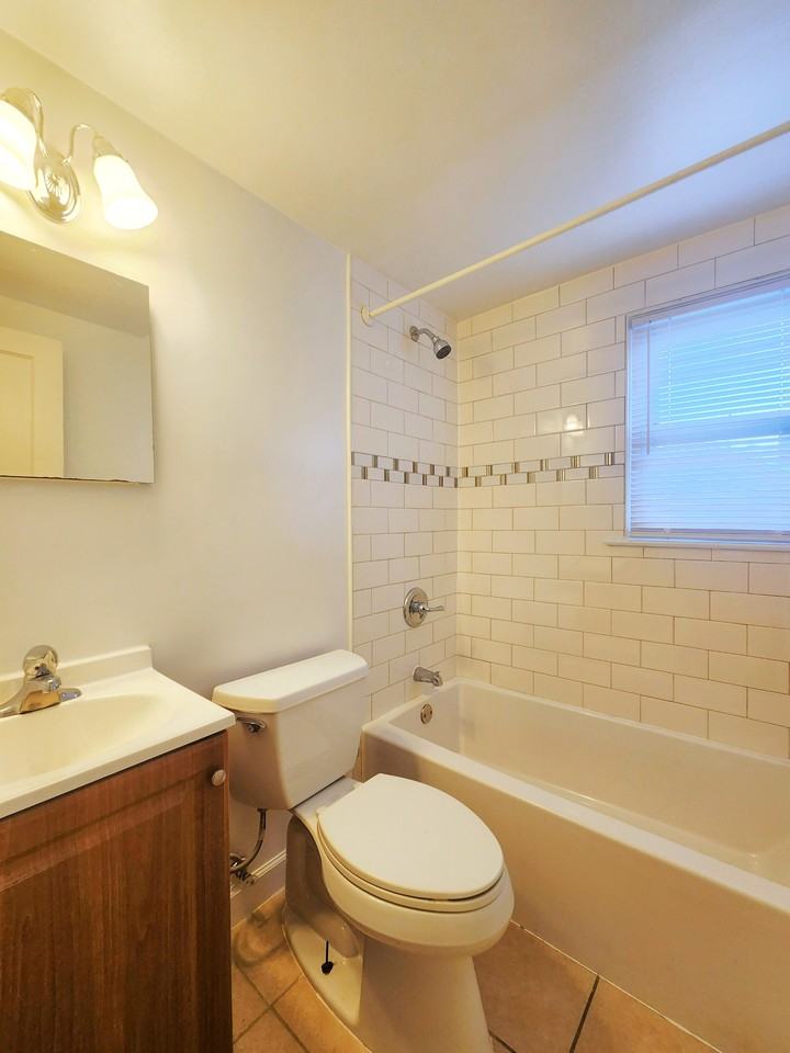 135 Carver Rd - Photo 7 of 14