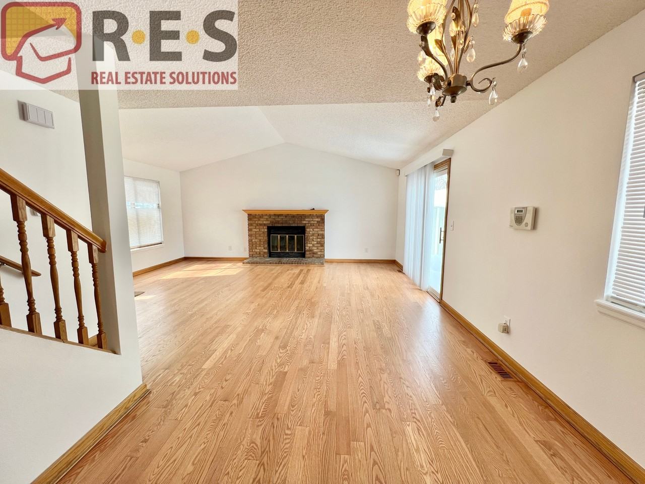 14535 E 44th Ave - Photo 4 of 17
