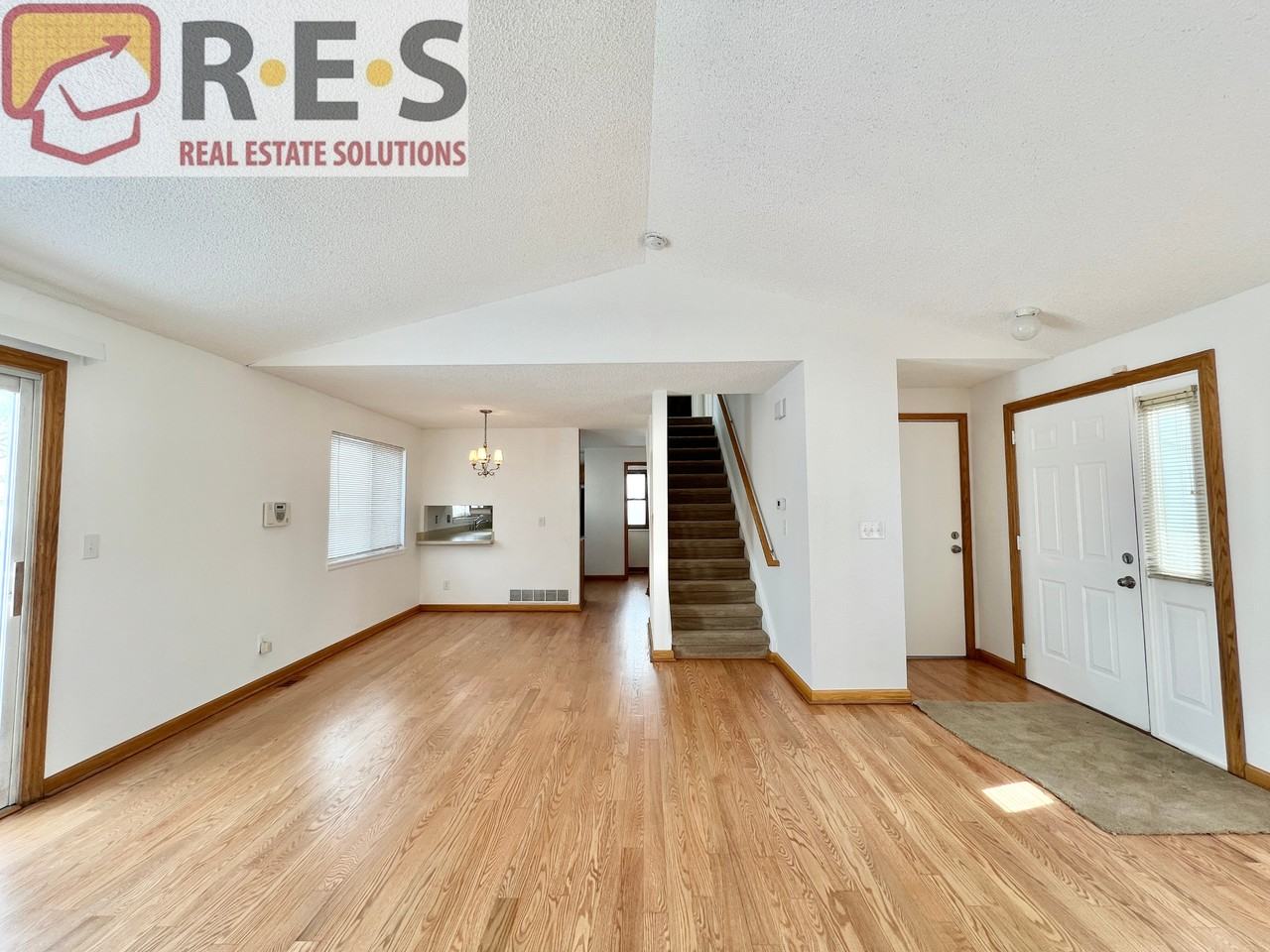 14535 E 44th Ave - Photo 5 of 17
