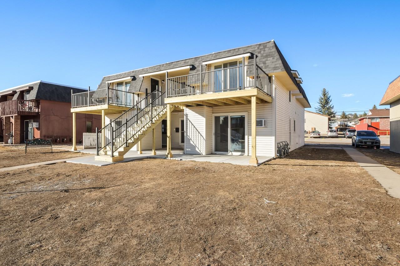 2406 Pattison Ave - Photo 3 of 22