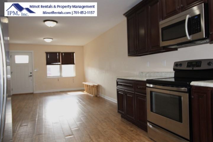 354 13th St Ne - Photo 3 of 17