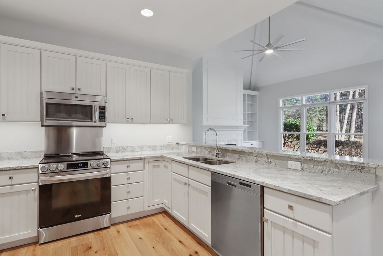 9 Fairway Dr #NA - Photo 6 of 27