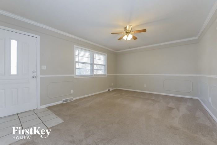 4916 Saville Ct - Photo 3 of 15