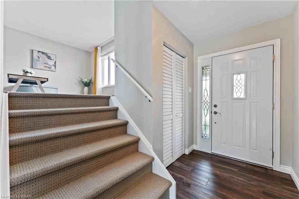 630 Pineridge Road - Photo 3 of 35