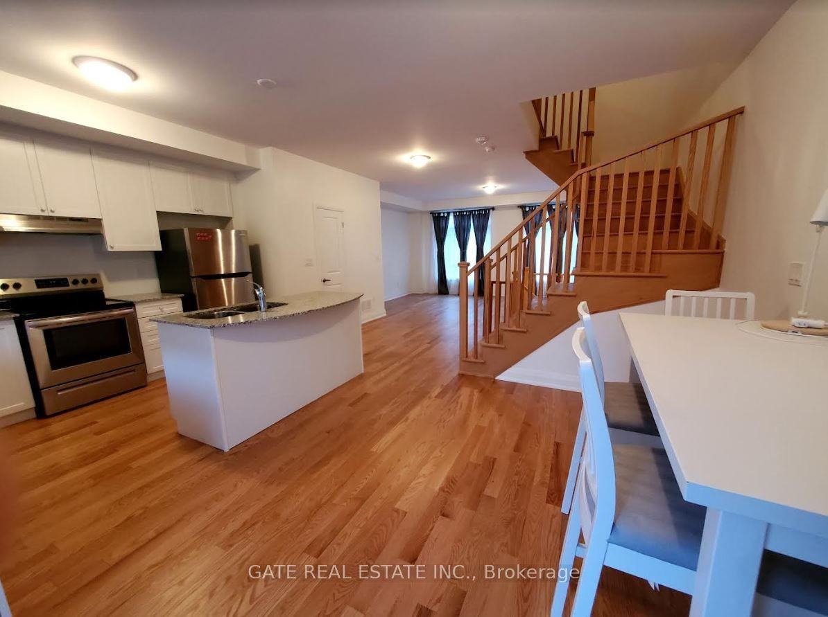 27 Moneypenny Place - Photo 3 of 15