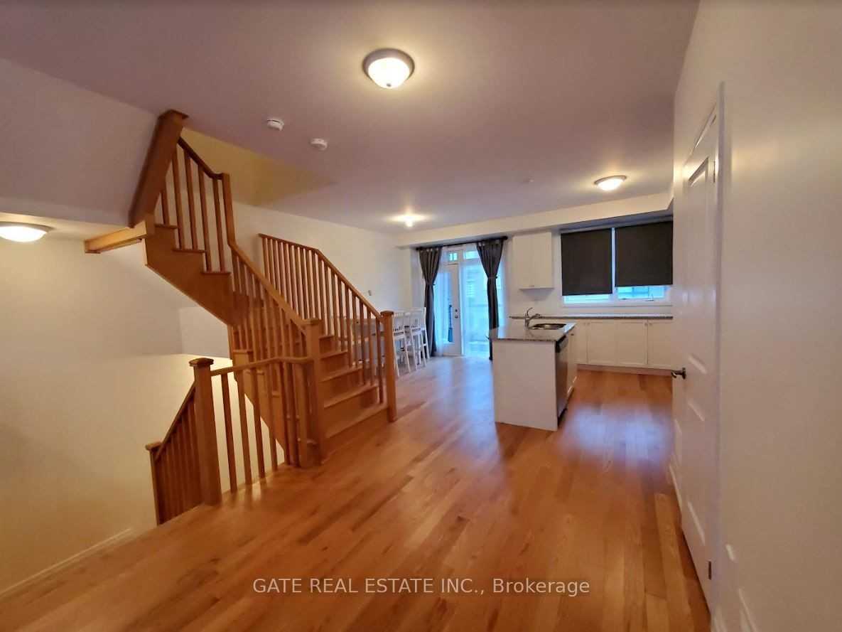 27 Moneypenny Place - Photo 2 of 15