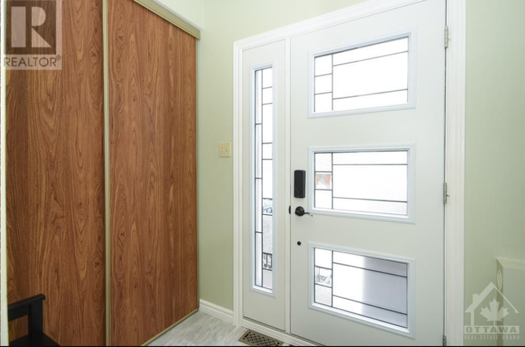 13 Coach House Gate - Photo 2 of 28