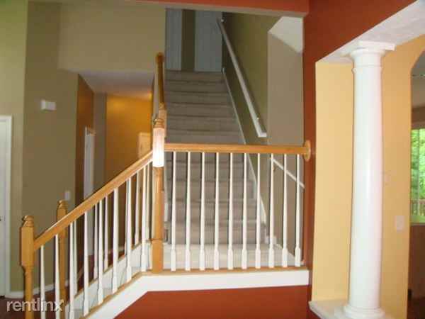 13363 Greenbriar Dr - Photo 3 of 10