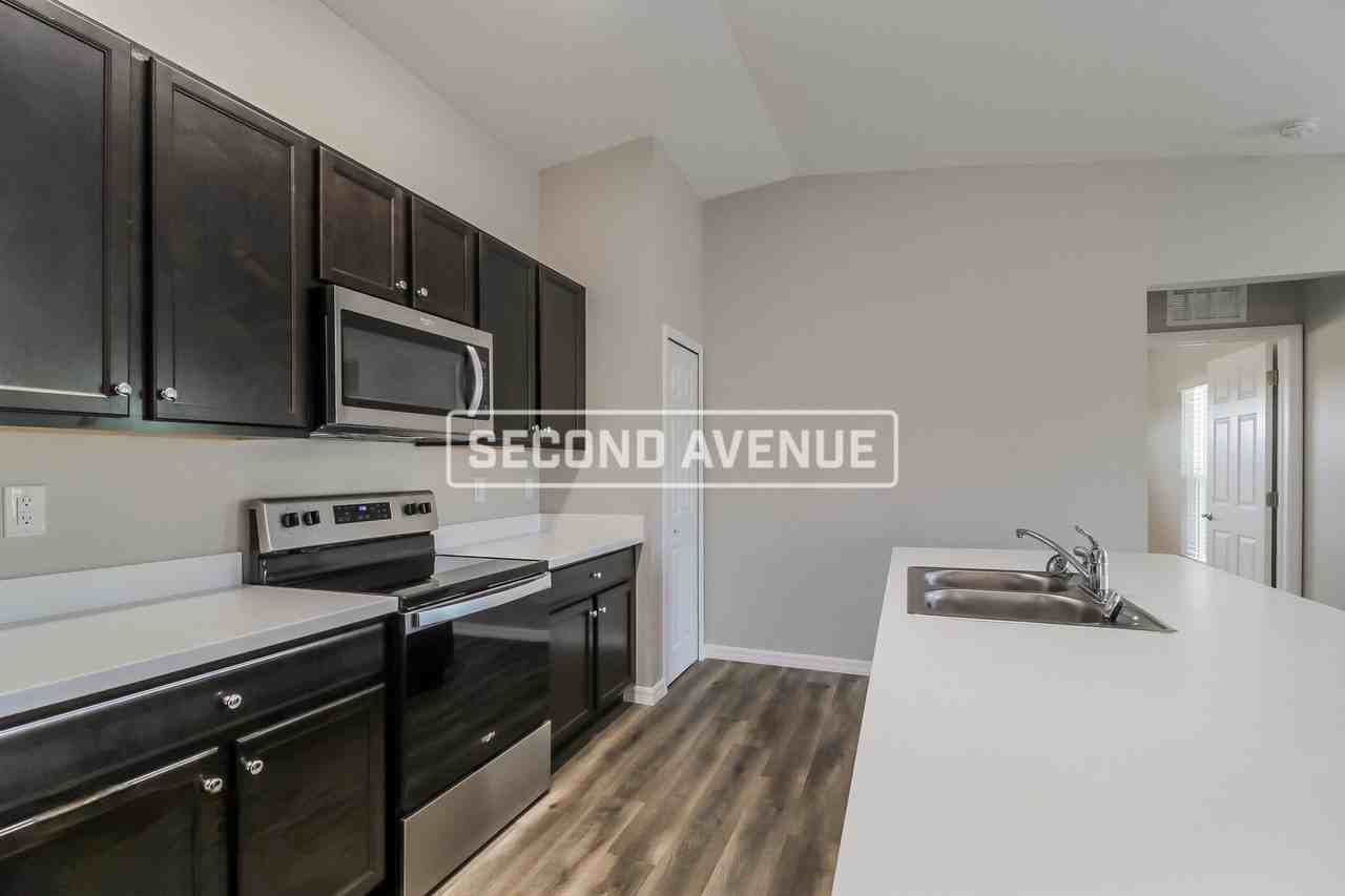 2672 Jollivette Rd - Photo 4 of 26