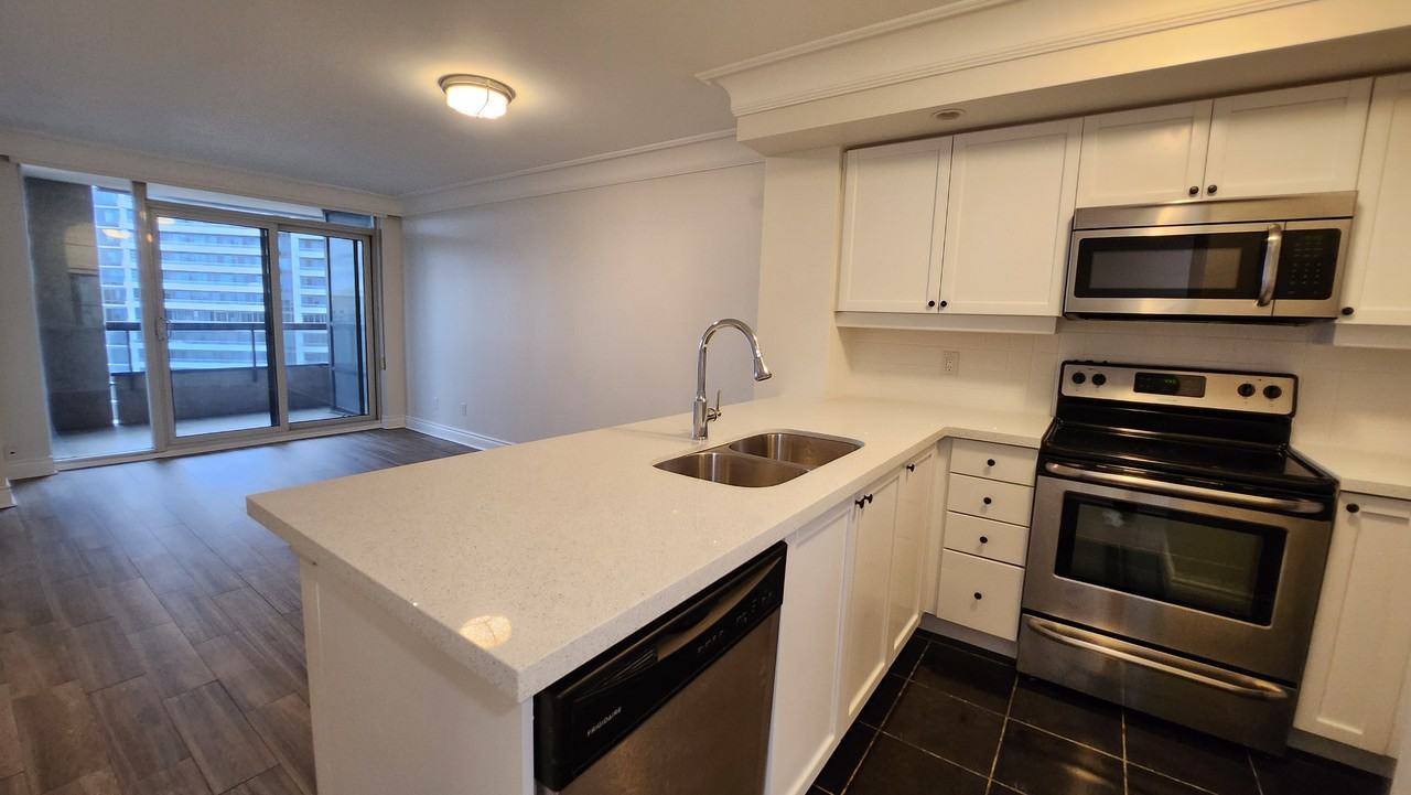 5 Northtown Way - Photo 2 of 20