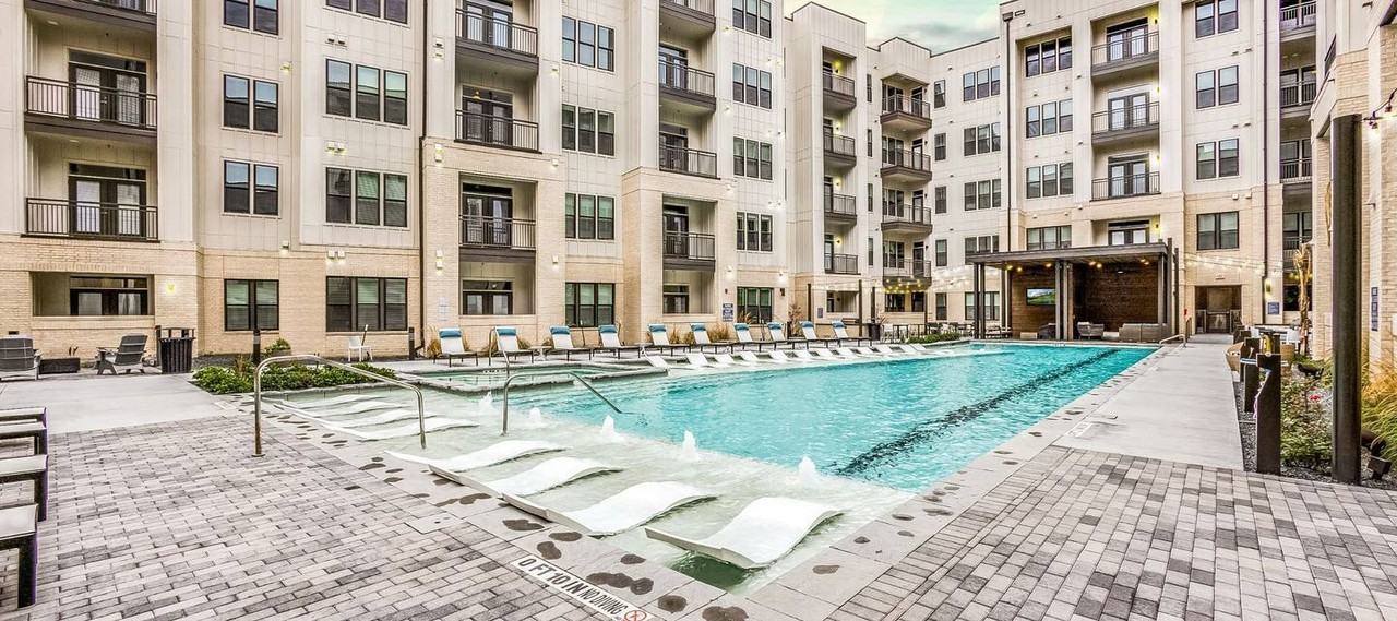 3811 Drexel Dr #A1-20