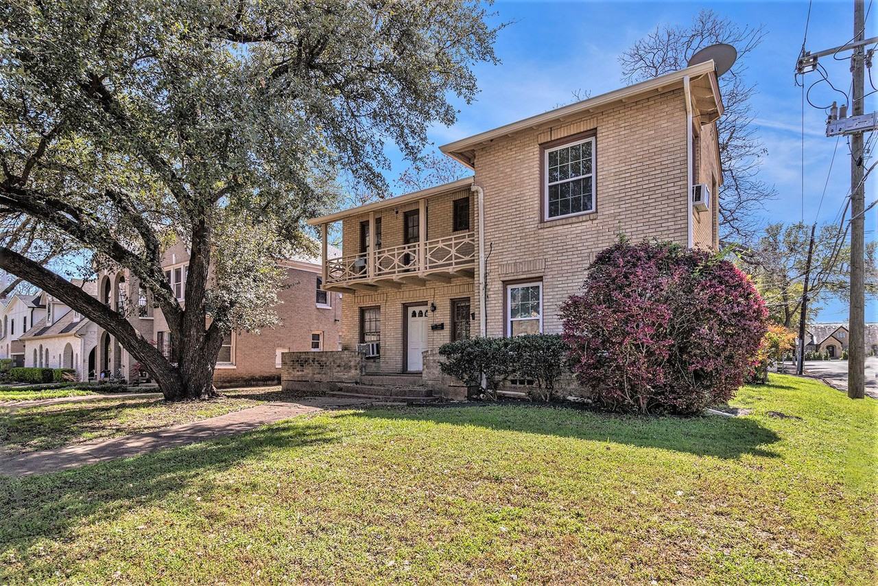6302 Belmont Ave - Photo 2 of 32