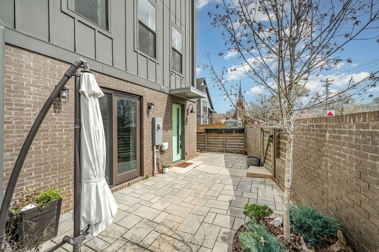 1613 Parkwood Ave - Photo 3 of 30