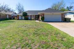 7814 Nw 25th Ter - Photo 1 of 1