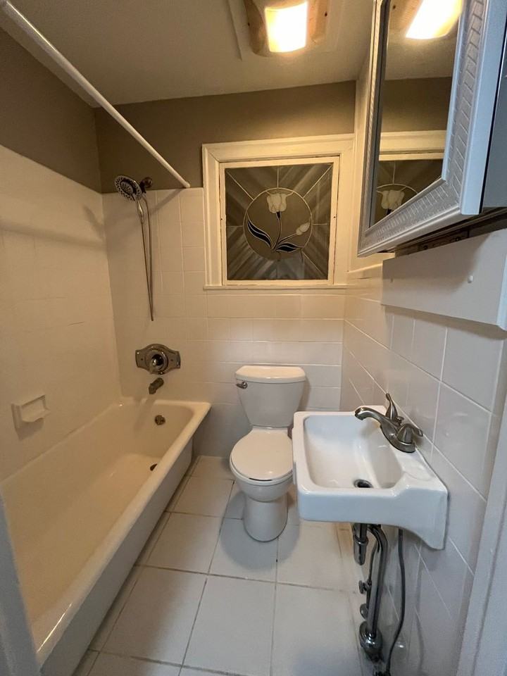 270 N. Keswick - Photo 3 of 10