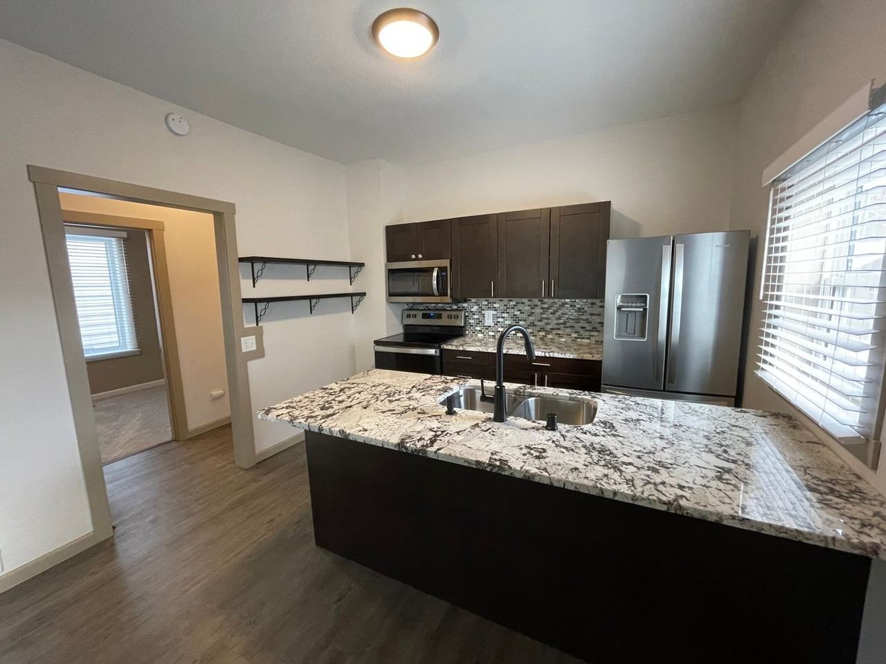122 6th Ave SE - Photo 3 of 12