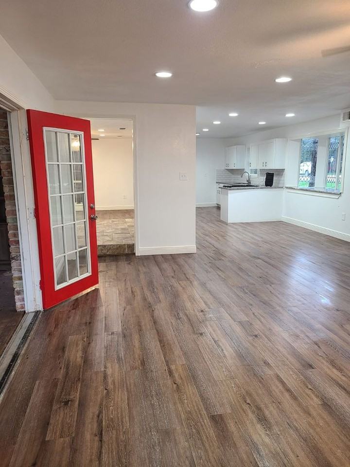 556 Brandon Rd - Photo 3 of 23