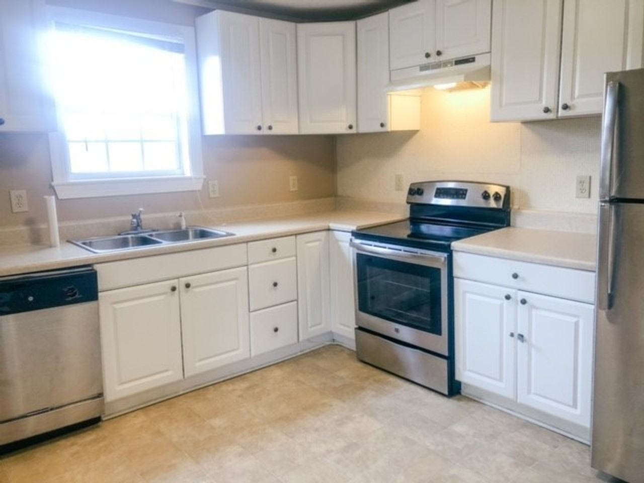 7169 Strawberry Rd - Photo 3 of 10