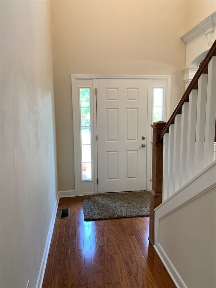 320 Foundry Cir - Photo 3 of 25