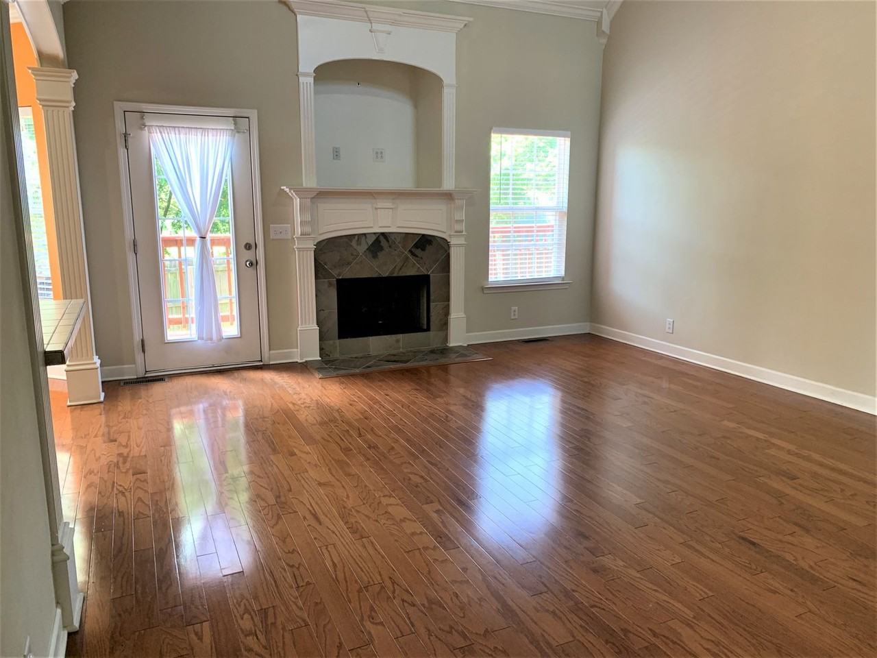 320 Foundry Cir - Photo 6 of 25