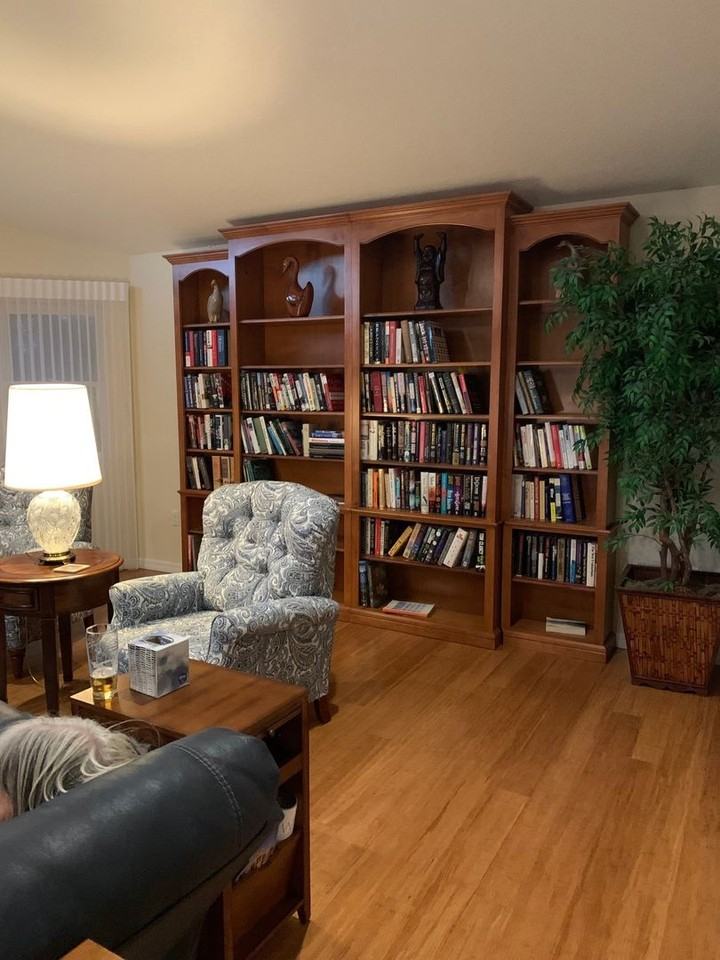 923 Oleander St - Photo 5 of 31