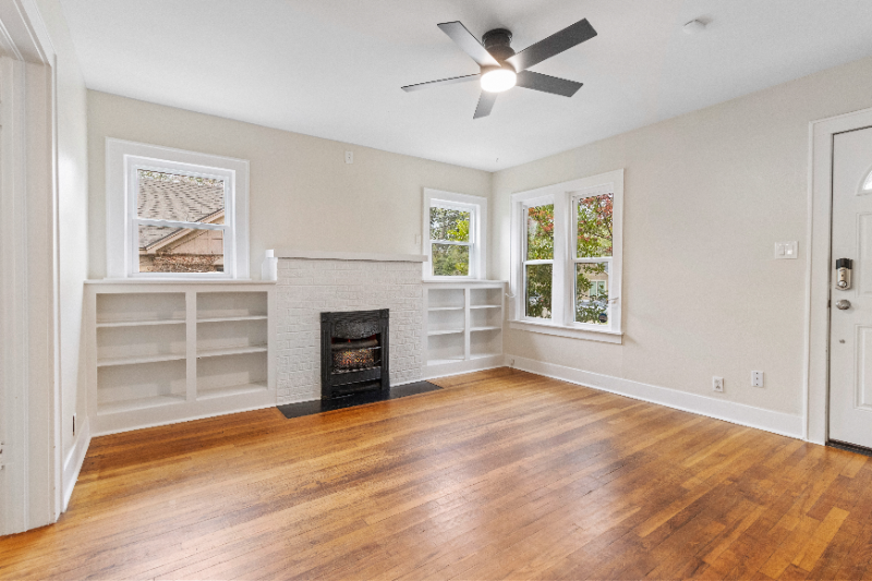 315 E 1st St - Photo 2 of 28