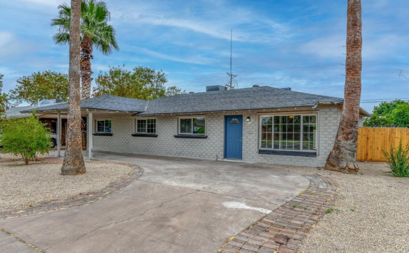 3421 W Krall St - Photo 2 of 6