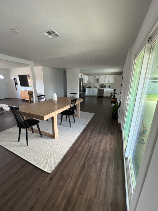 3421 W Krall St - Photo 3 of 6