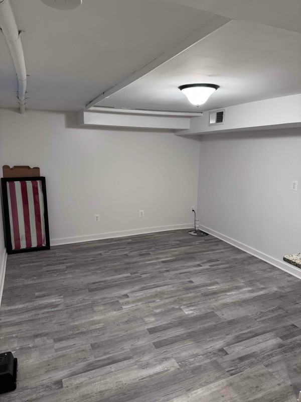 720 6th St Ne #B - Photo 3 of 8