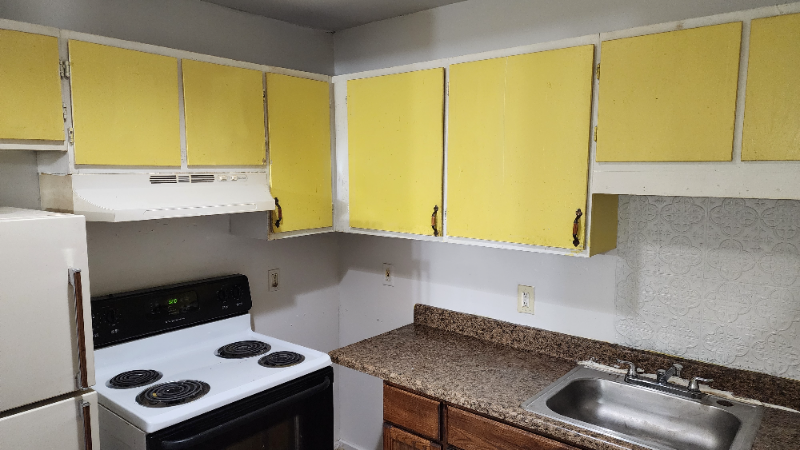 272 1st St #1 - Photo 3 of 9