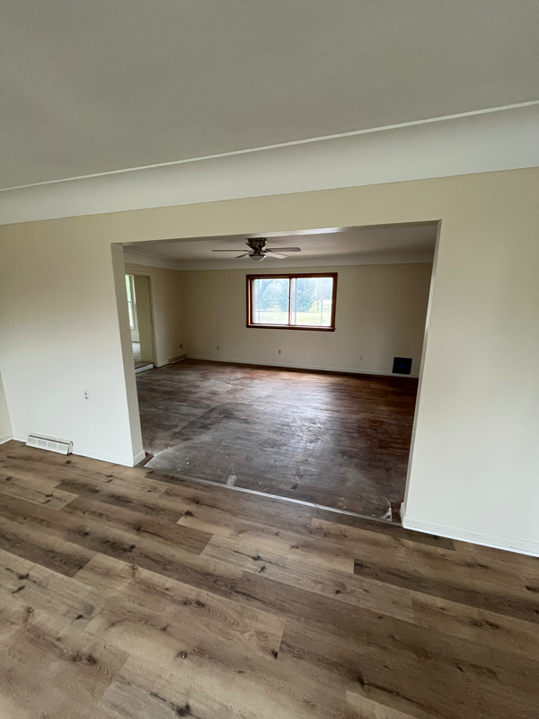 3605 W Bellevue Rd - Photo 2 of 9