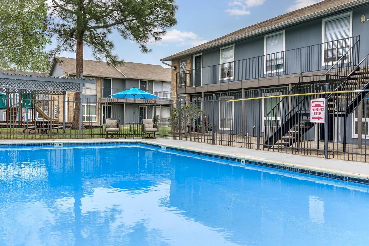 Dickinson Arms - Photo 5 of 50