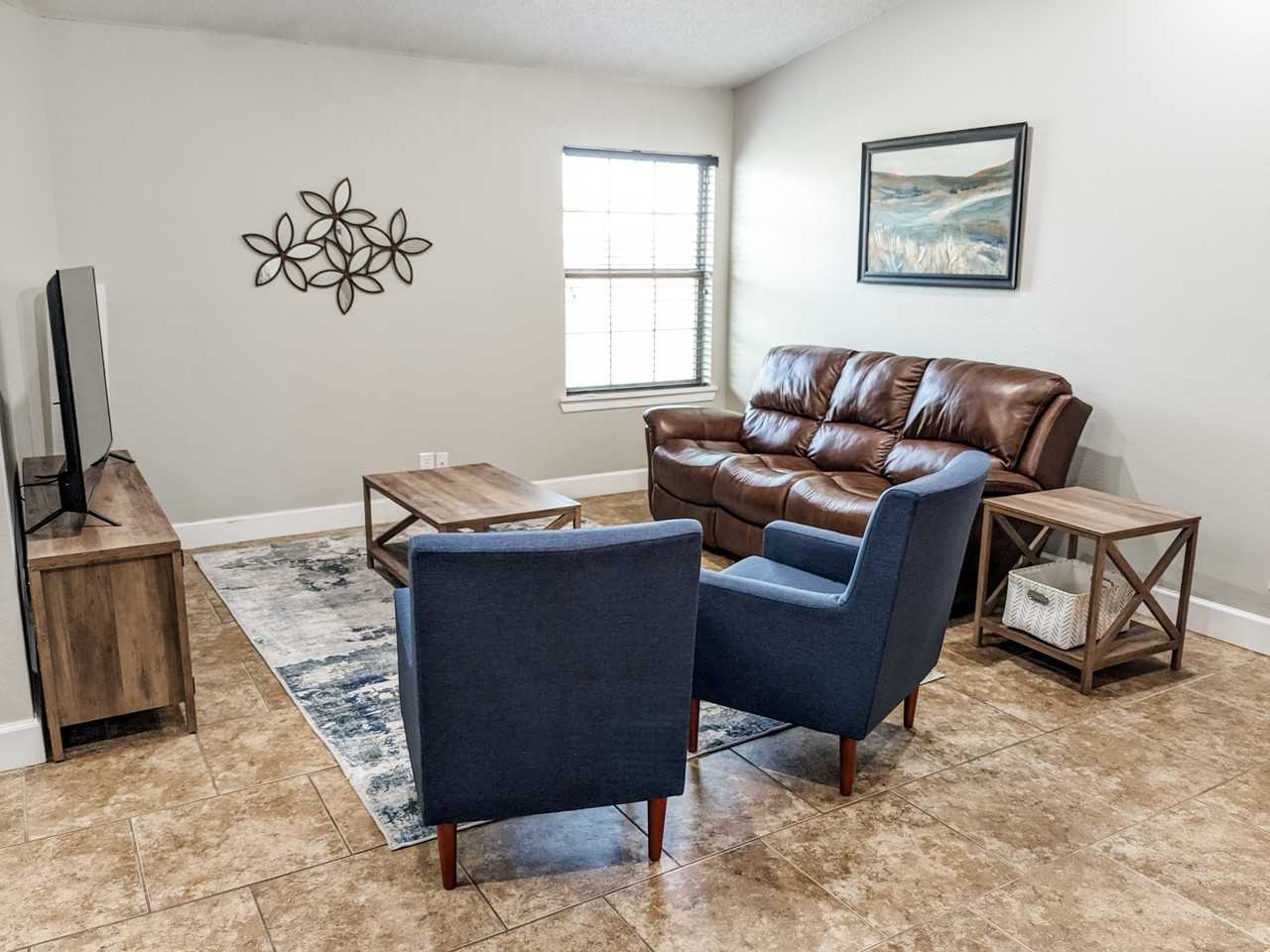 4611 Brookdale Dr #NA - Photo 3 of 14