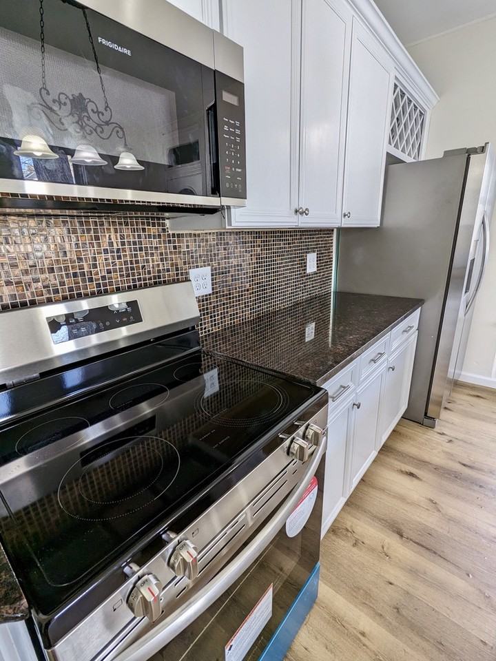 1712 Sherman Ave #NA - Photo 3 of 28